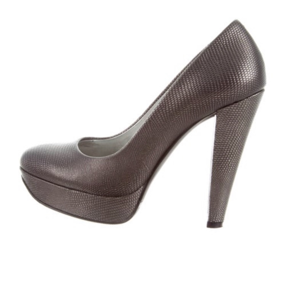 Beautiful Gun Metal Calvin Klein Pumps